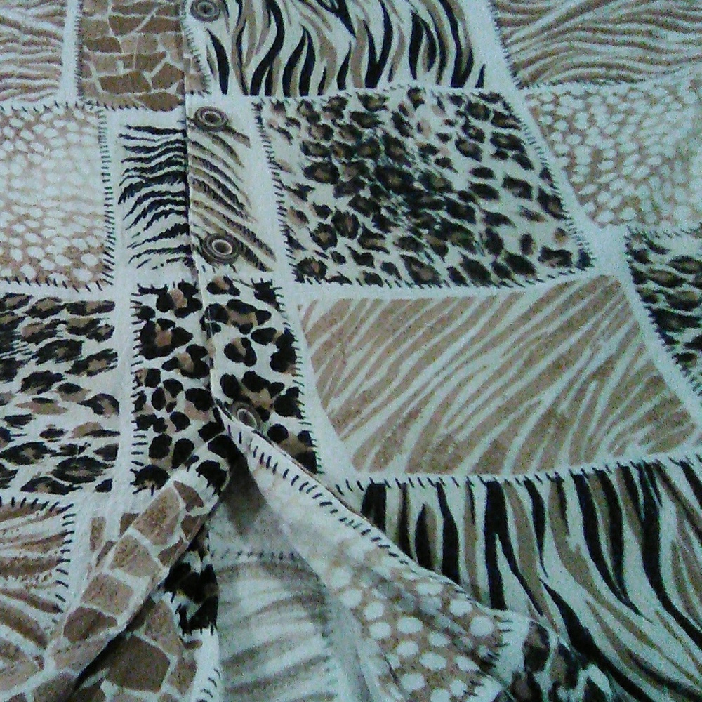 Clothes - Picture 4 of 5